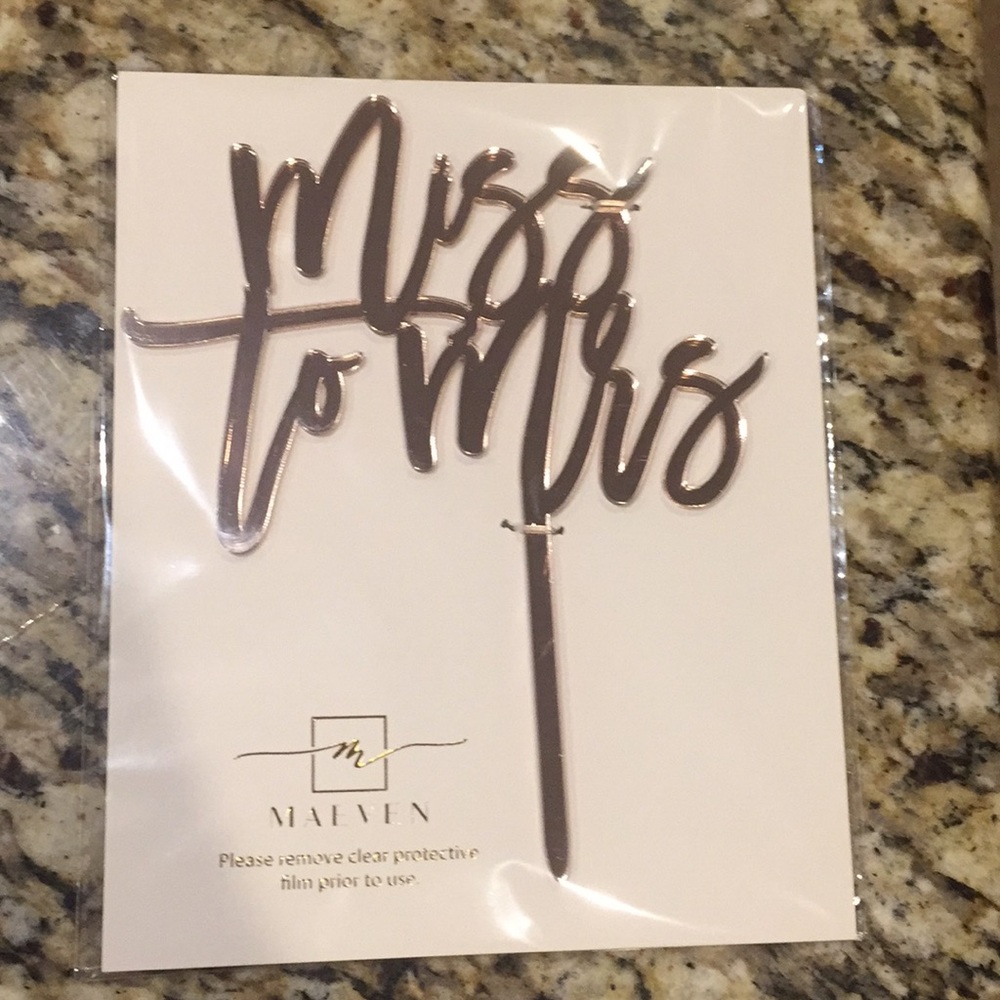 Mrs. to Miss. cake topper